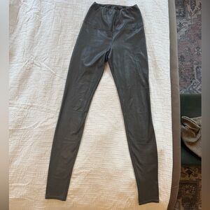 Wilfred Free “Daria” Gray Faux Leather Leggings